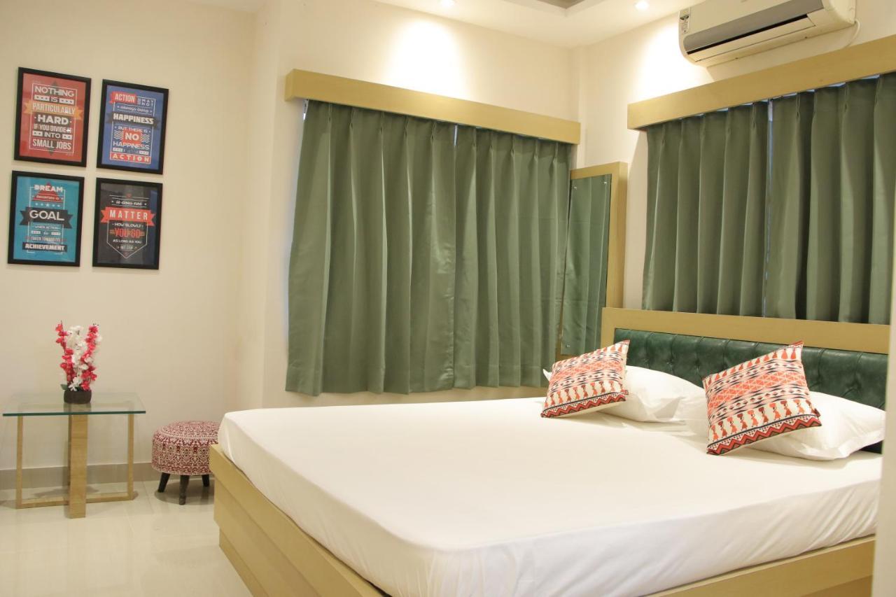 La Cresta Inn Calcutta Buitenkant foto