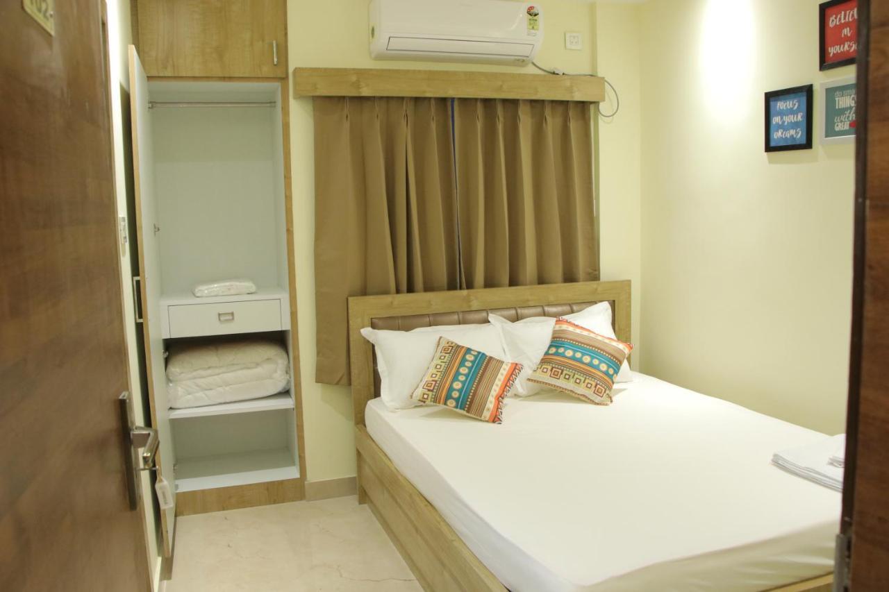 La Cresta Inn Calcutta Buitenkant foto