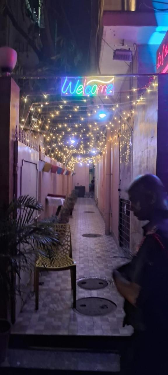 La Cresta Inn Calcutta Buitenkant foto