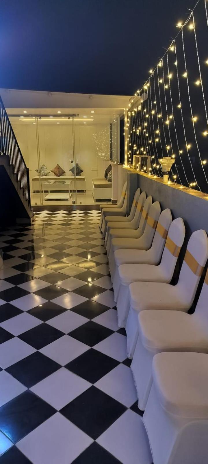 La Cresta Inn Calcutta Buitenkant foto
