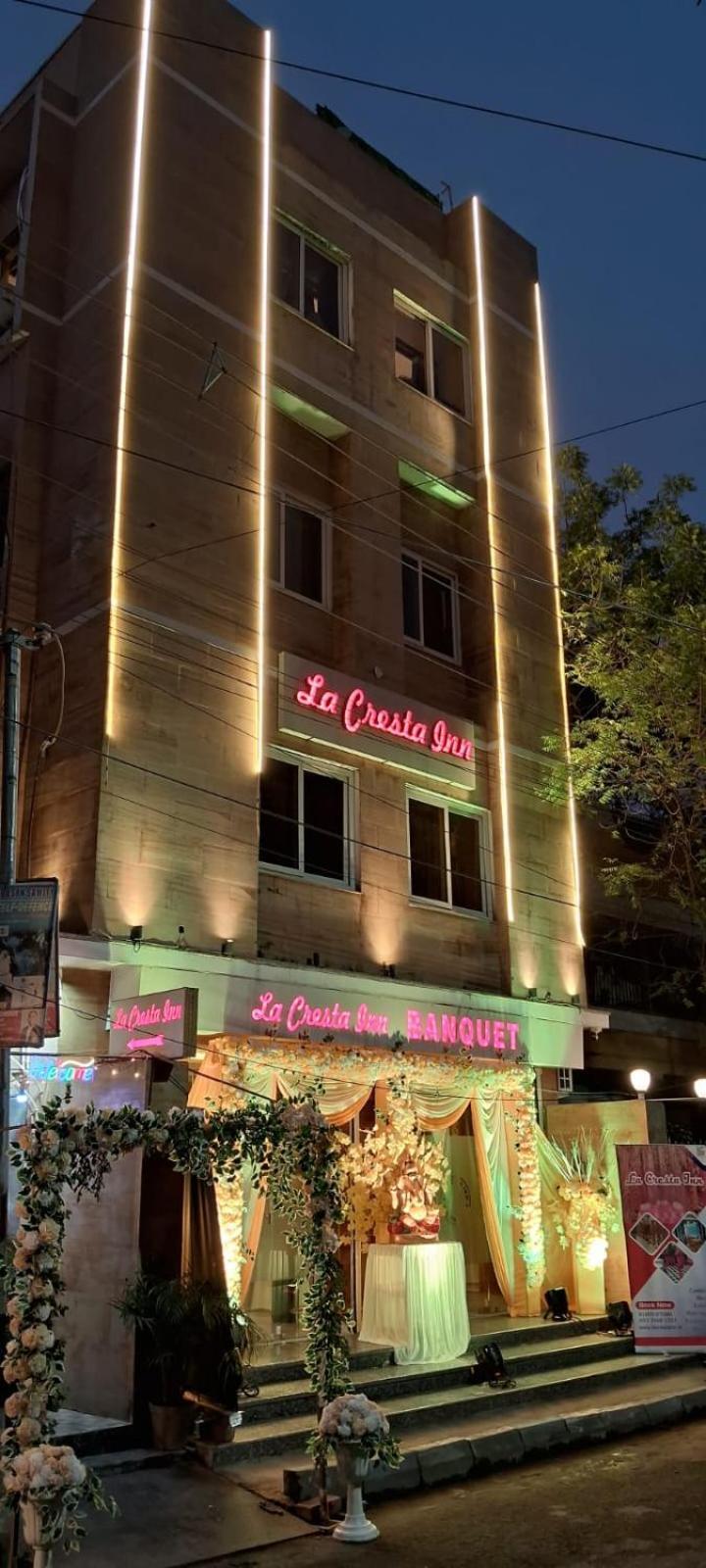 La Cresta Inn Calcutta Buitenkant foto